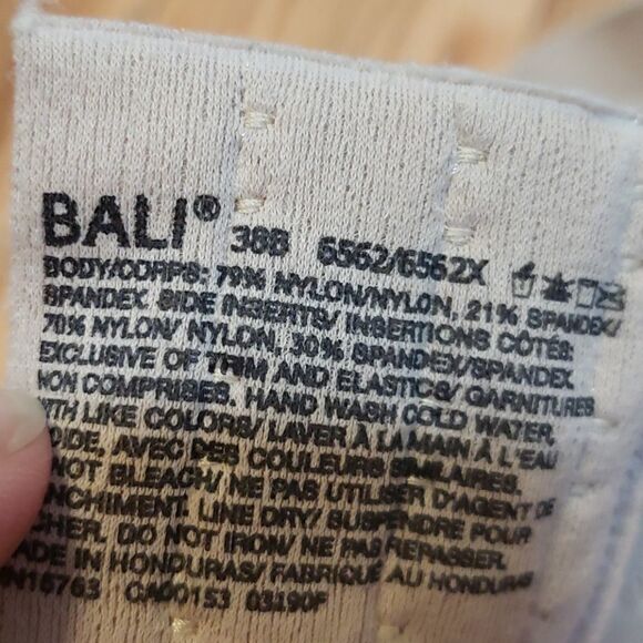 Bali Nude Underwire Bra   - Picture 4 of 7